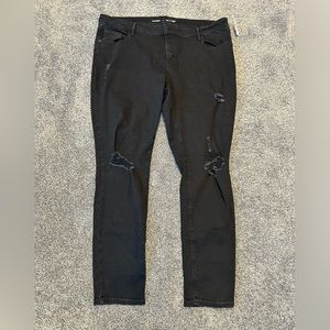 Old Navy Mid Rise Pop Icon Skinny black Jean size 18